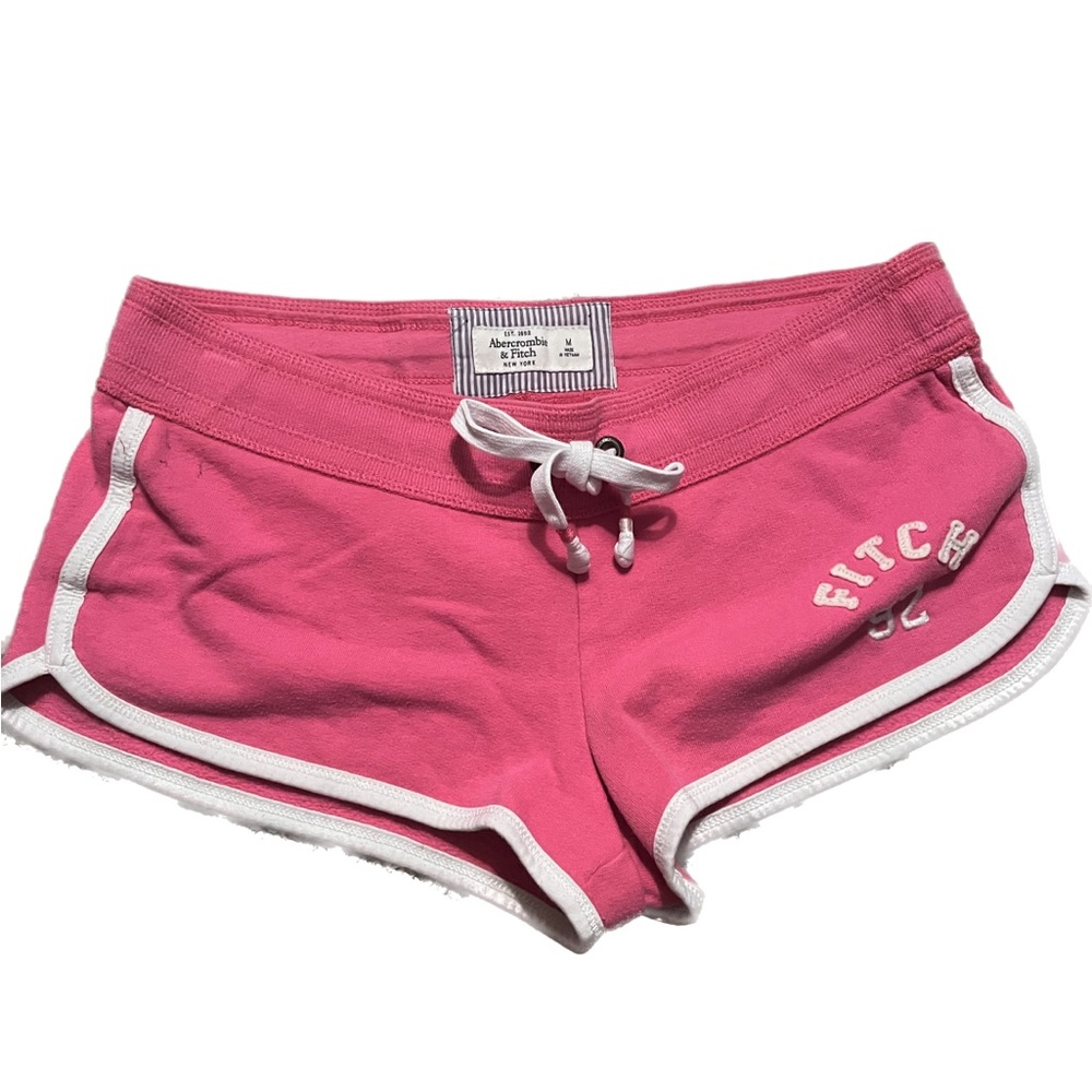 2000s style pink Abercrombie and fitch shorts